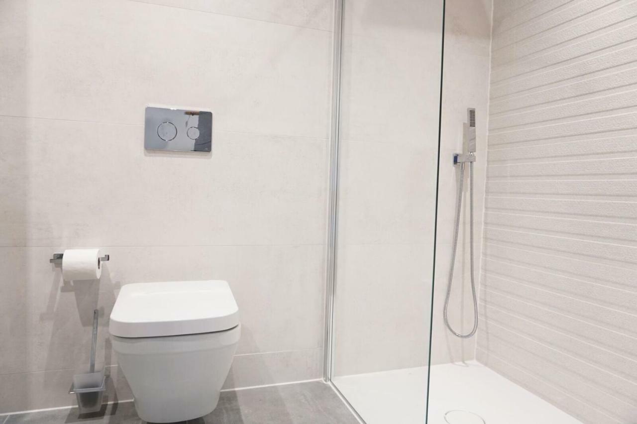 Saltwater Suites At Fistral Ньюки Экстерьер фото