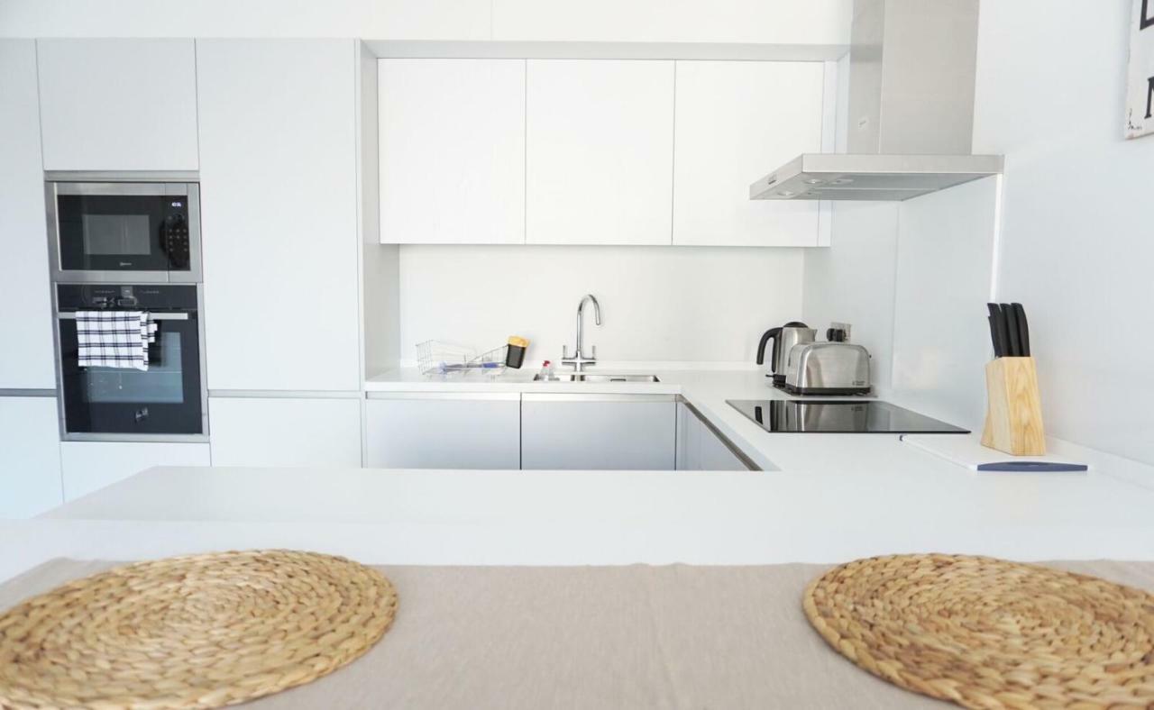 Saltwater Suites At Fistral Ньюки Экстерьер фото
